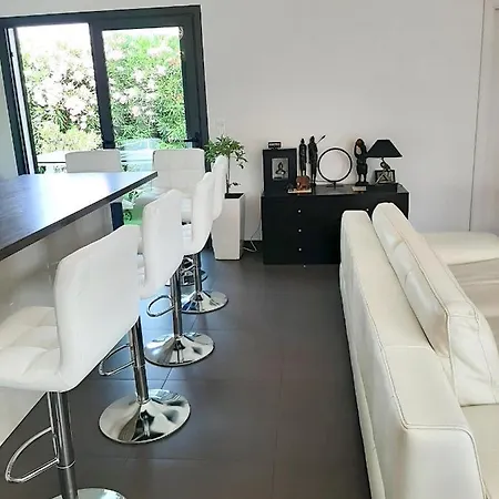 Villa Elegante A Porto-vecchio Avec Piscine Privee *