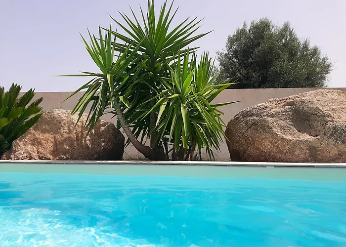 Elegante A Porto-vecchio Avec Piscine Privee Порто-Веккьо